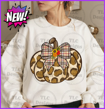 Load image into Gallery viewer, Leopard Pumpkin With Bow Full Color Transfers